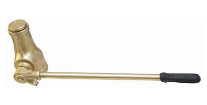 液化氣運輸車側(cè)翻 防爆千斤頂緊急救援